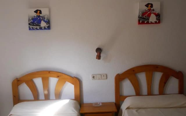 Hostal El Descanso - photo 4