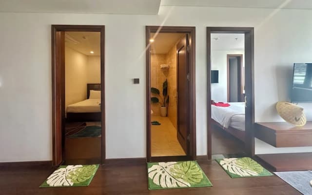 Century Hotel - photo 4