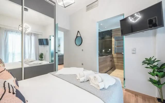Newly Renovated Loft by Cloudkeys - photo 3