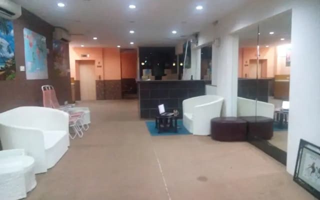 Lisora Hotel - photo 2
