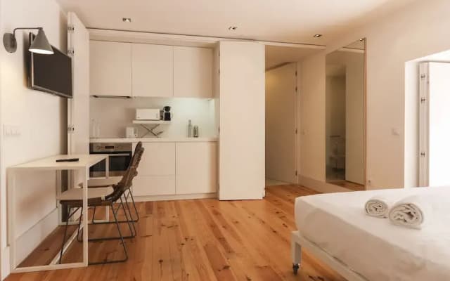 Combro Suites by Homing - photo 2