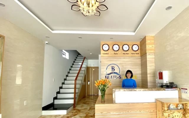 Blue S Hotel & Apartment - photo 2
