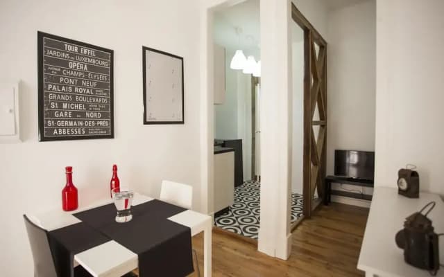 Cool Lisbon Apartment - photo 4