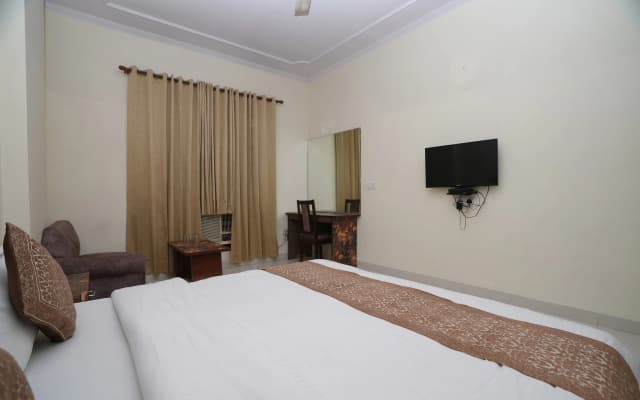 Hotel Silver Arc - photo 4