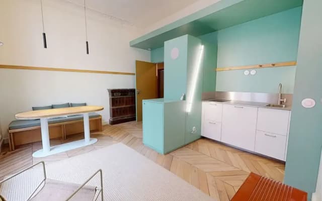 Altido Pleasant 1-bed Flat w Shared Courtyard - photo 5