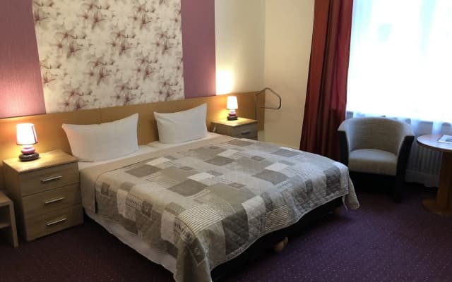 Hotel Castell - photo 2