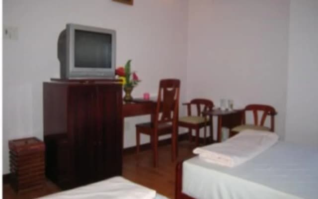 Vinh Khanh Hotel - photo 2
