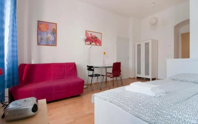 Premium Apartments Klimschgasse - photo 3