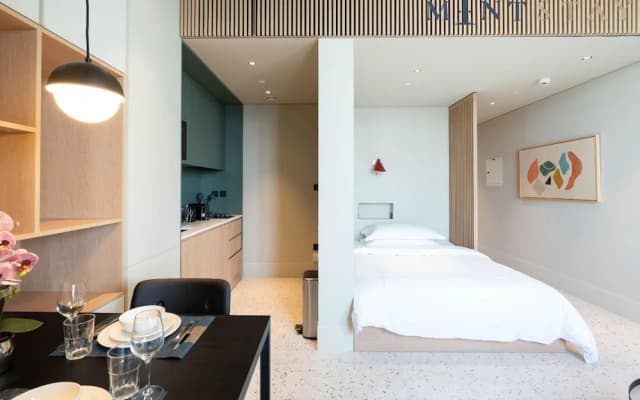 Convenient Studio w Burj Khalifa View - photo 2