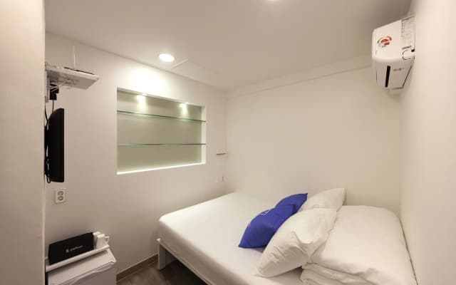 K-Guesthouse Myeongdong 1 - photo 3
