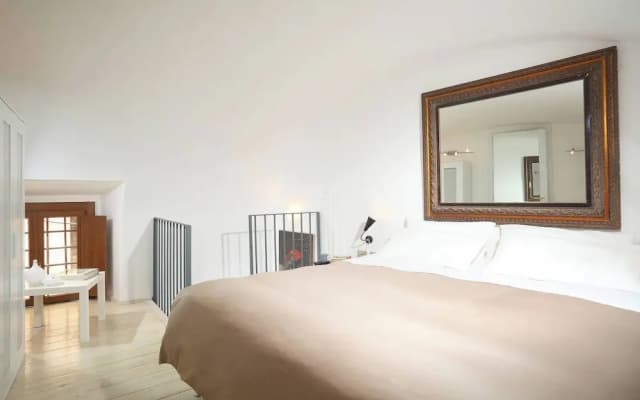 Manray Charming and Modern Ground Floor Loft - photo 2