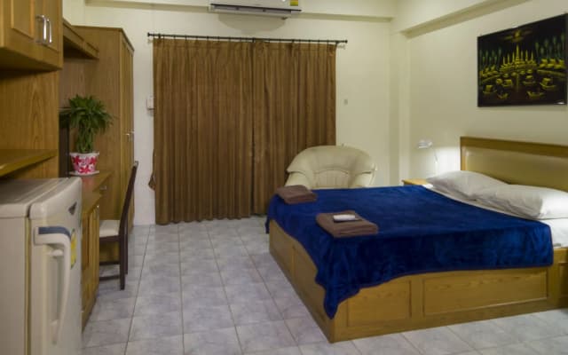 Travellers Rest Hotel - photo 2