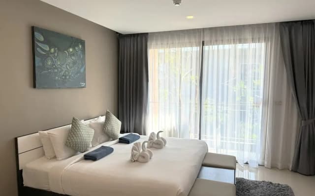 Apartment at Emerald Terrace by Lofty - photo 2