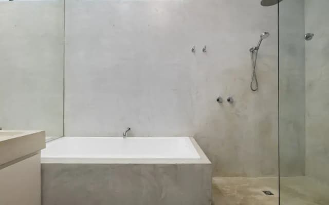 Stylish 2BR House, Walk to Parks & Cafes - photo 5