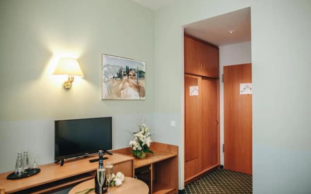 Hotel "Helle Mitte" Berlin - photo 3