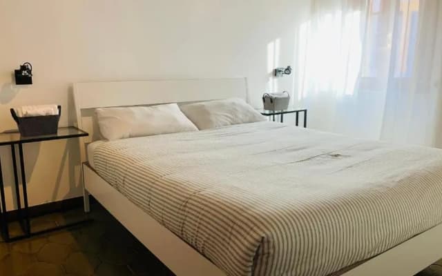 Linhouse Guesthouse - photo 3