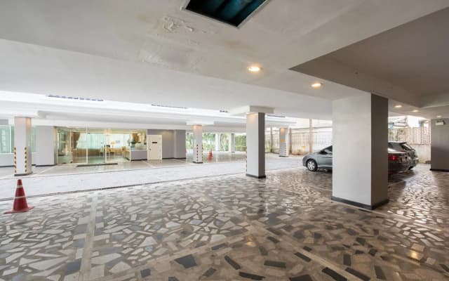 Romance Hotel Srinakarin - photo 2