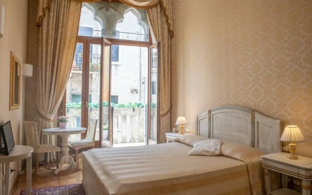 Dimora al Doge Beato Vista Canale - photo 2