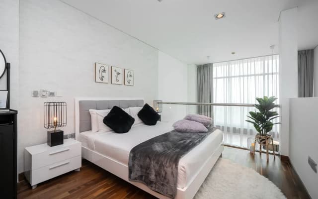 Spectacular Duplex In Difc - photo 2