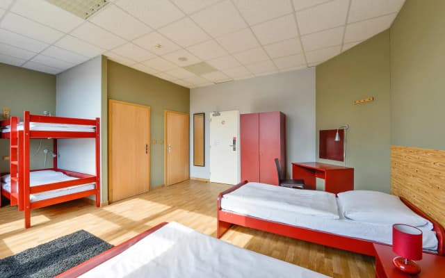 Plus Prague Hostel - photo 4