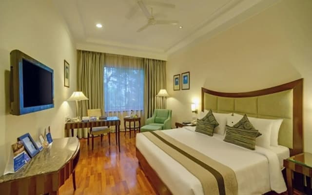 The Muse Sarovar Portico Nehru Place Delhi - photo 3