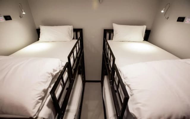 Jellybean The Blocks Hostel Sukhumvit 10 - photo 5