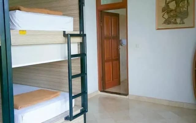 Freedom Hostel - photo 2