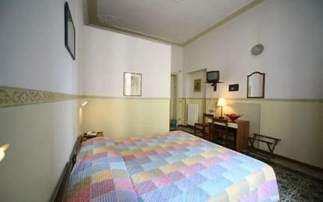 Hotel Serena - photo 5