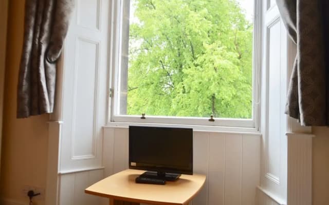 Morningside 2 Bedroom Apartment - photo 2