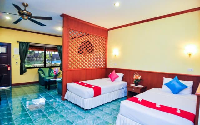 The Gold-Digger's Resort - photo 3