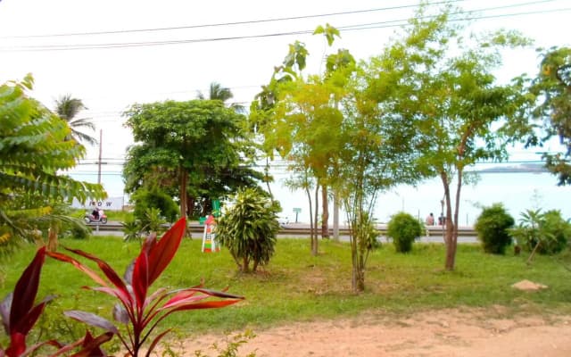 Bangrak Bungalow - photo 4
