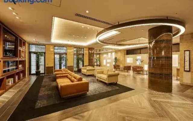 East - photo 2