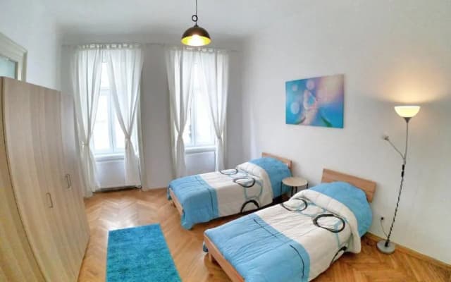Central-Located Flat - photo 4