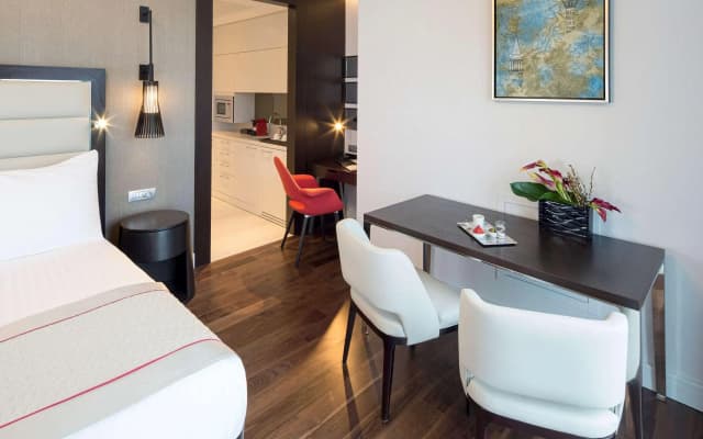 Mövenpick Hotel Istanbul Golden Horn - photo 4