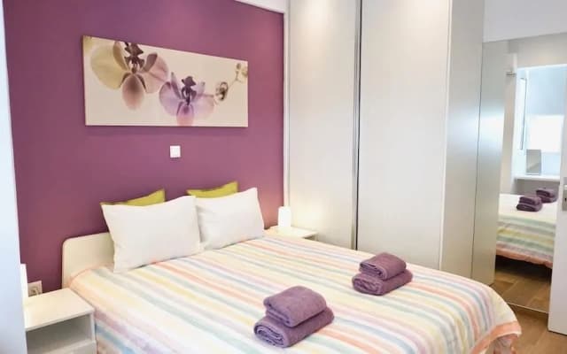 Warm & Spacious Apt in Athens - photo 4
