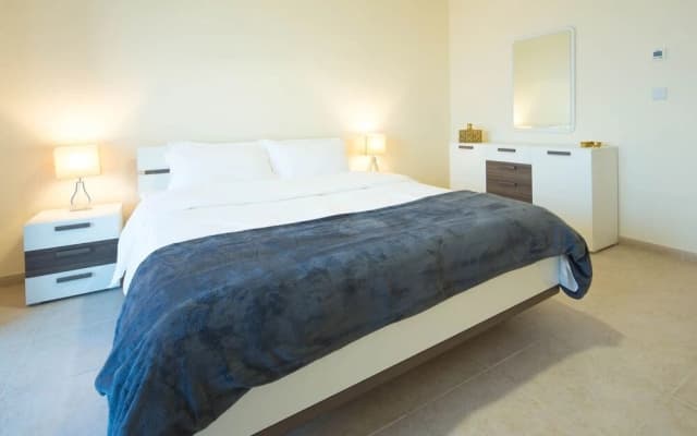 Light & Contemporary 1BR in Marina - Sea Views! - photo 2