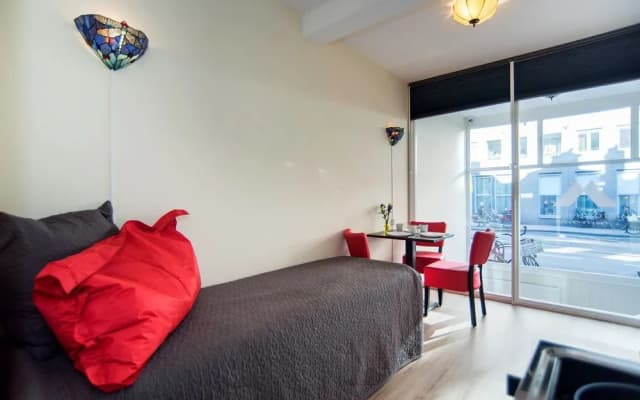 Midtown Hotel Triple Room - photo 3
