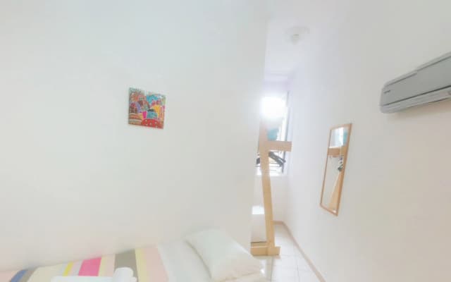 In the Center Guesthouse - photo 2
