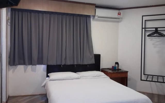 Town View Hotel - photo 5