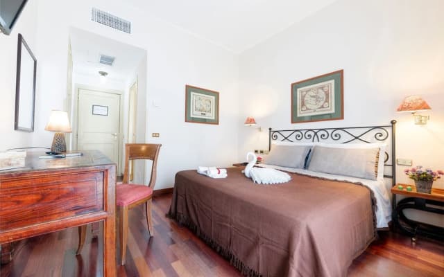 Colony Hotel - photo 4