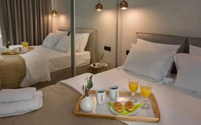 Nikis suites Syntagma-Plaka by GHH - photo 3