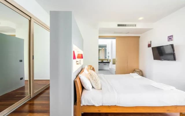 Sirirat Sea View Villa - photo 2