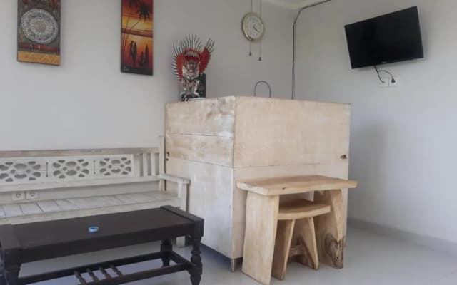 Taman Magendre Homestay - photo 2