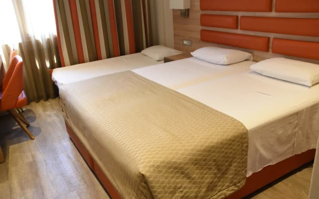 Hotel Jason Inn - photo 4