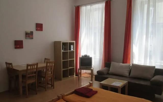 Pilgram Apartments - photo 3
