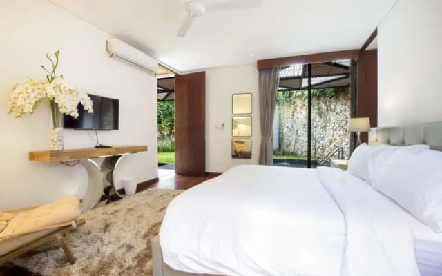 Luxury Villa in Bali near Beach, Bali Villa 2003 - photo 3