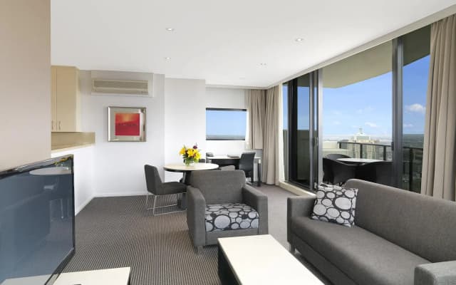 Meriton Suites Kent Street, Sydney - photo 3
