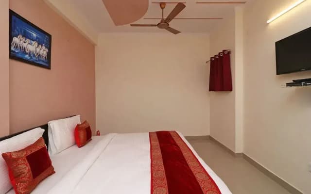 OYO 10032 Dwarka - photo 3