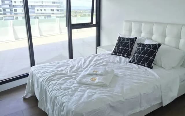 Doncaster Apartment - photo 2
