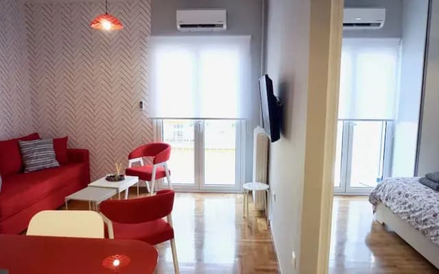 Beautiful Sunny Apt in Athens - photo 4